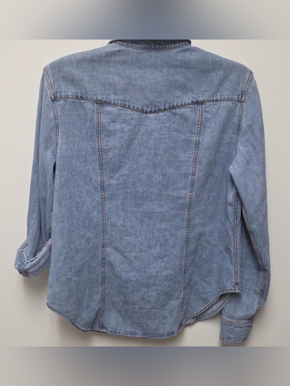 Alex Mill Blue Denim Shirt
EUC
Size Medium - Picture 5 of 6